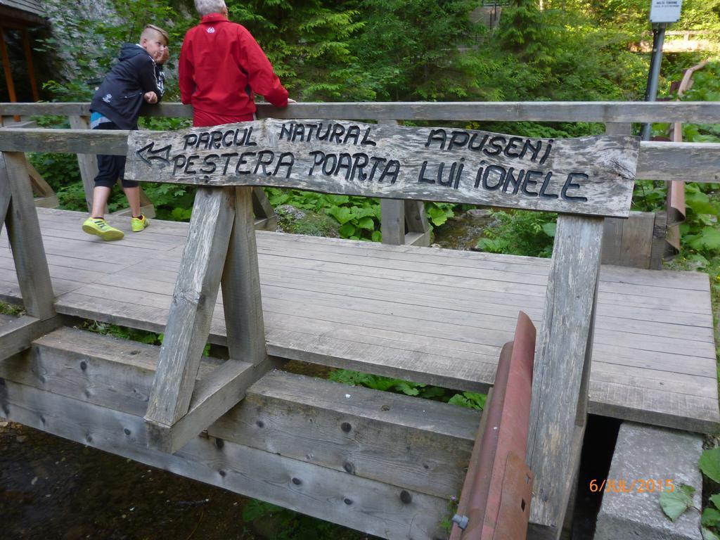 Cabana Suvenirurilor Scarisoara  Zewnętrze zdjęcie